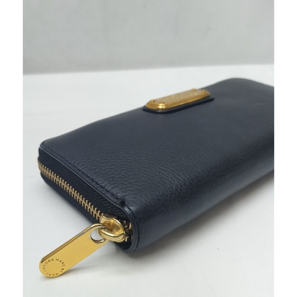Marc By Marc Jacobs Black Leather Zip Around Credit Card Wallet - Picture 7 of 15